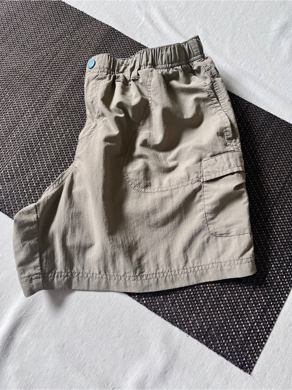 Columbia Women's Tan Cargo Shorts Size M